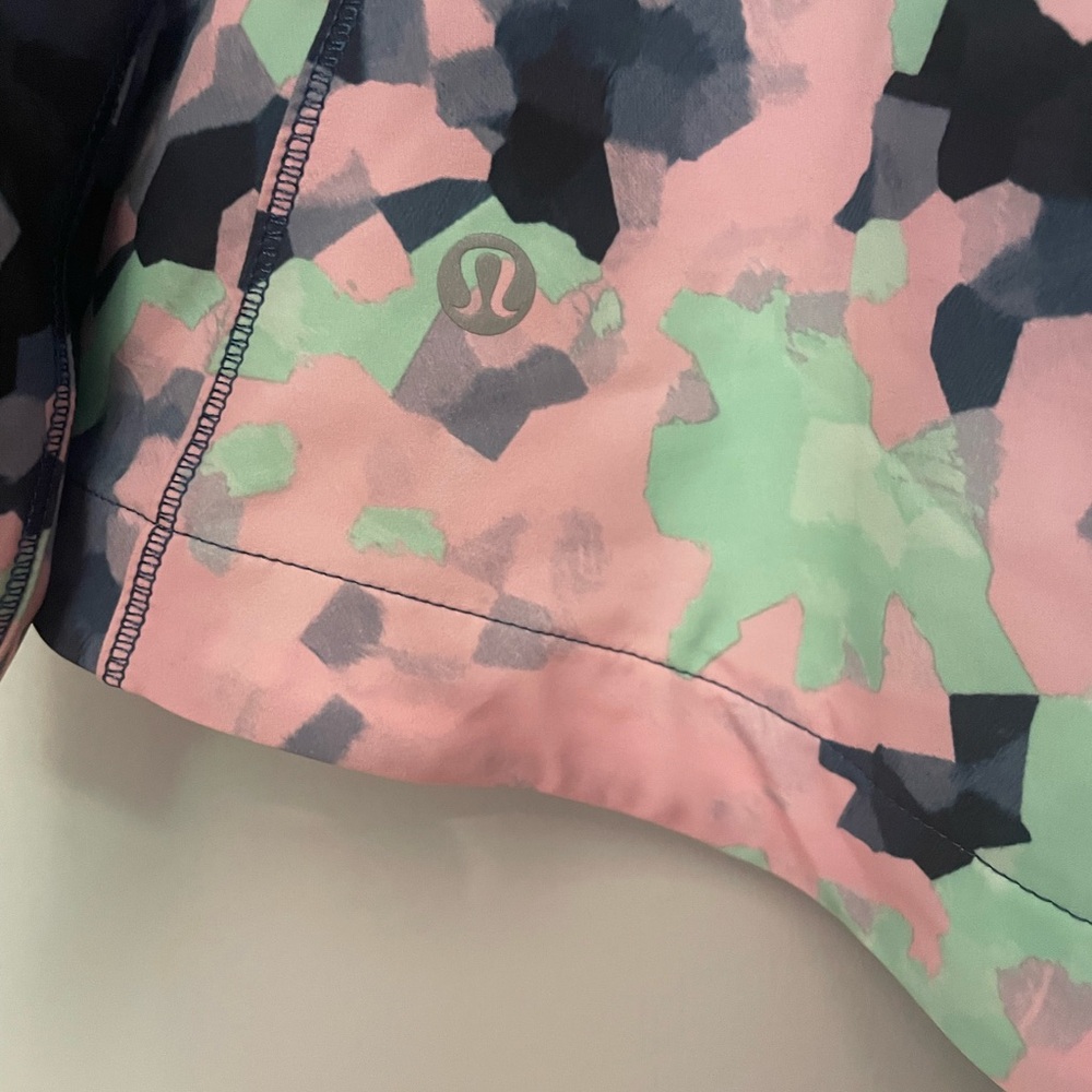 Lululemon Go The Distance Jacket Size 6 - Picture 2 of 3